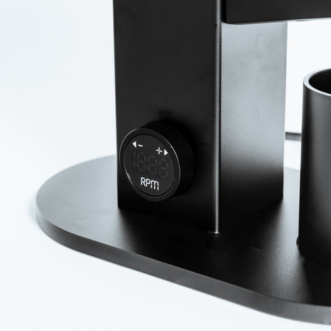 Image of adjustable RPM feature that allows for customisable grind speed on DF83V Electric Coffee Grinder