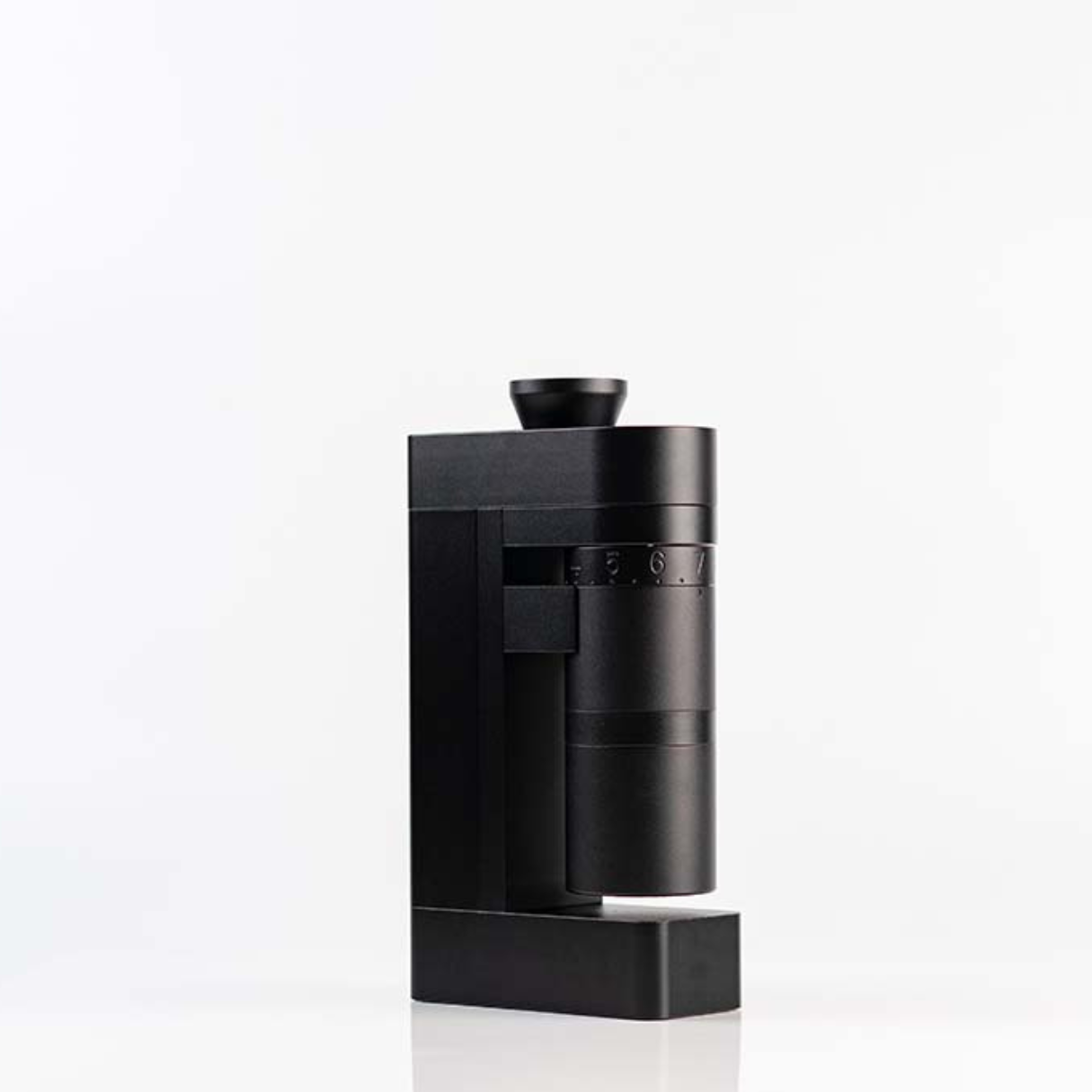 black Femobook A4Z Electric Grinder on white background